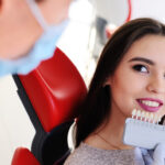 טיפול שורש וכתר – מה כדאי לדעת לפני שמחליטים על כתר לשיניים